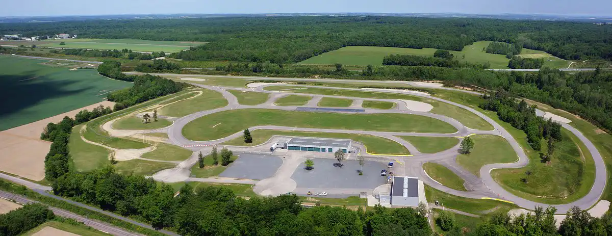 Simracing, simulation, loisir, pilotage, karting nancy, VR, NVR, EVA, EVG